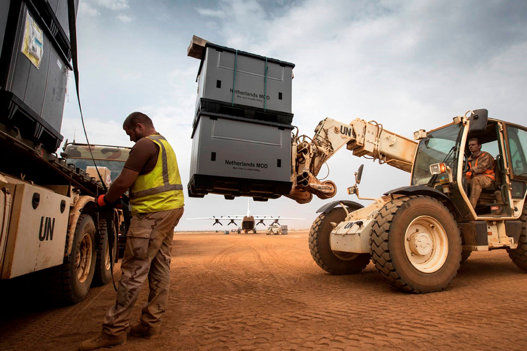 Embalagens para a retirada das forces holandesas do Afeganistão